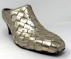 Robert Zur Corinne Gold Shoe